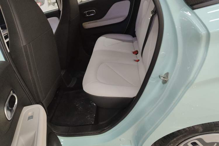 Used Chery QQ Domi 2025 Model 405km Comfort Edition Left Rear Seat