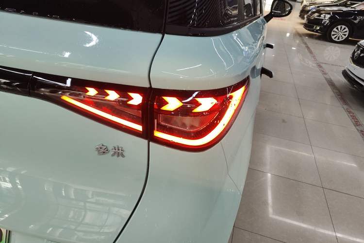 Used Chery QQ Domi 2025 Model 405km Comfort Edition Right Rear Taillight