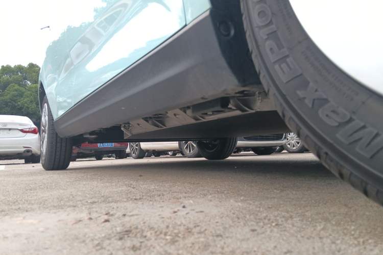 Used Chery QQ Domi 2025 Model 305km Comfort Edition Right Side Sill