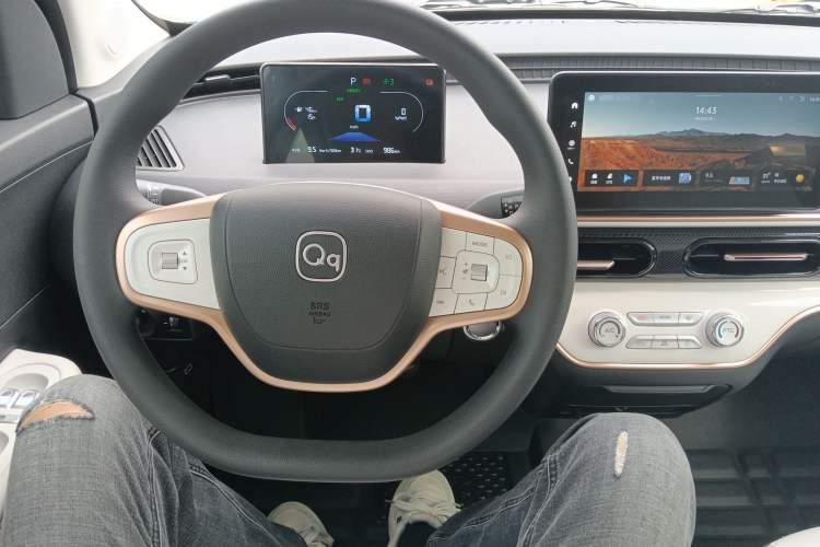 Used Chery QQ Domi 2025 Model 305km Comfort Edition Steering Wheel