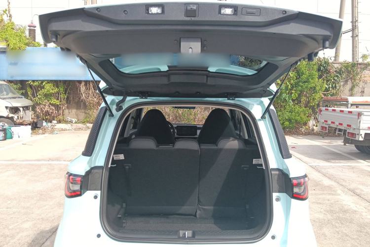 Used Chery QQ Domi 2025 Model 305km Comfort Edition Trunk