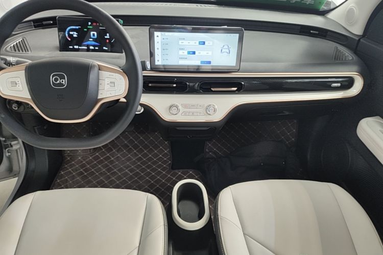 Used Chery QQ Domi 2025 Model 305km Comfort Edition Audio And AC Panel