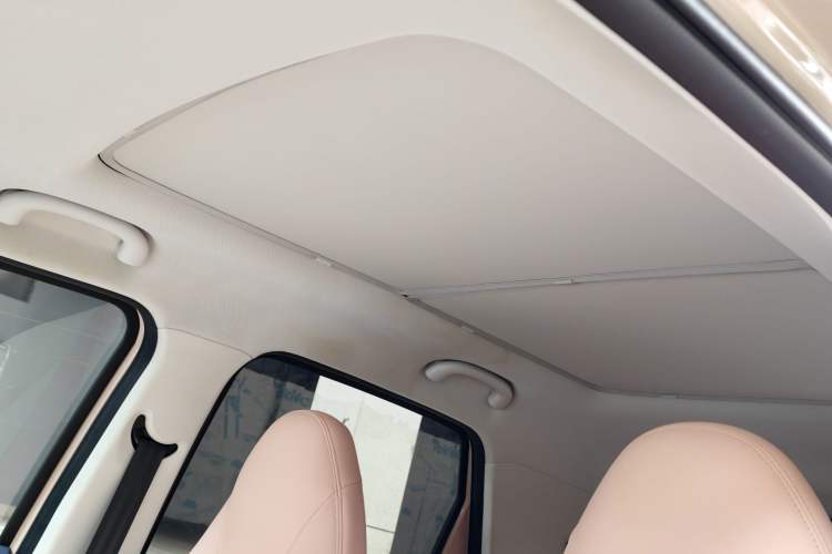Used Chery QQ Domi 2025 Model 305km Comfort Edition Headliner