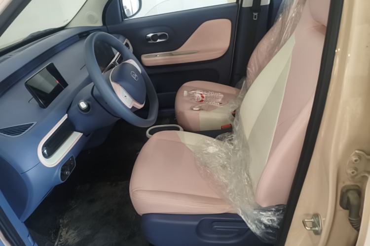 Used Chery QQ Domi 2025 Model 405km Comfort Edition Left Front Seat