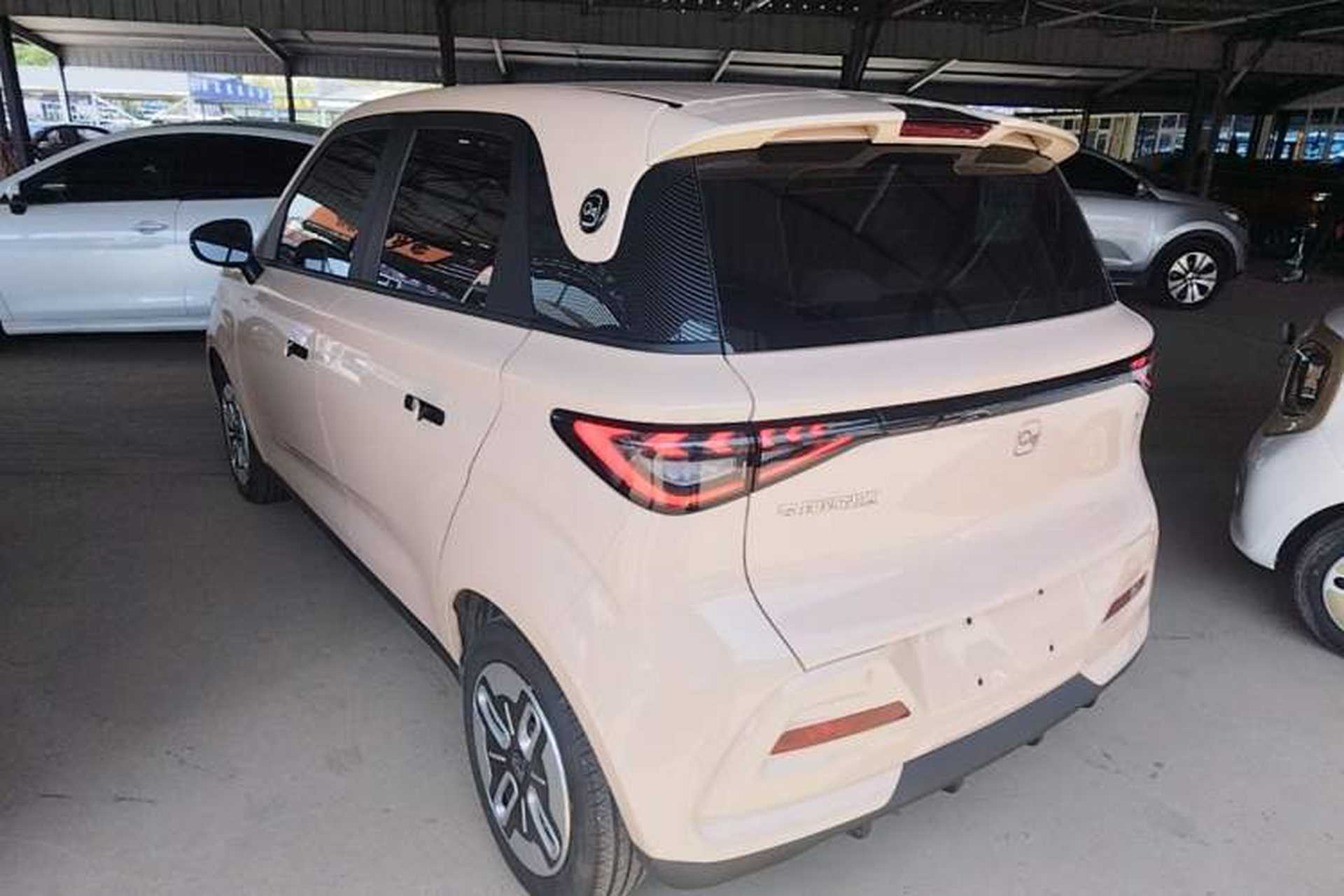 Used Chery QQ Domi 2025 Model 305km Comfort Edition Rear Left 45 Deg