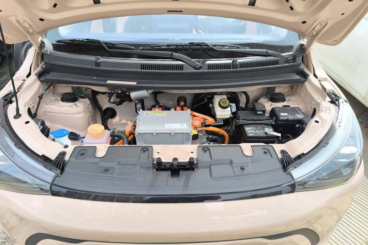 Used Chery QQ Domi 2025 Model 305km Comfort Edition Engine Bay