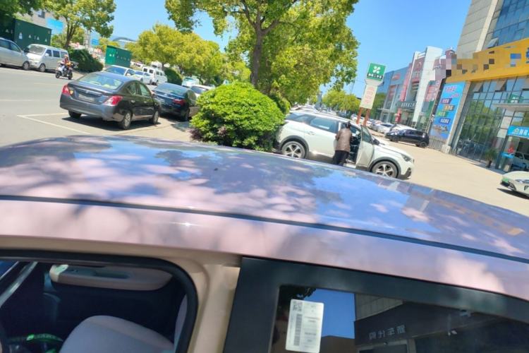 Used Chery QQ Domi 2025 Model 305km Comfort Edition Roof