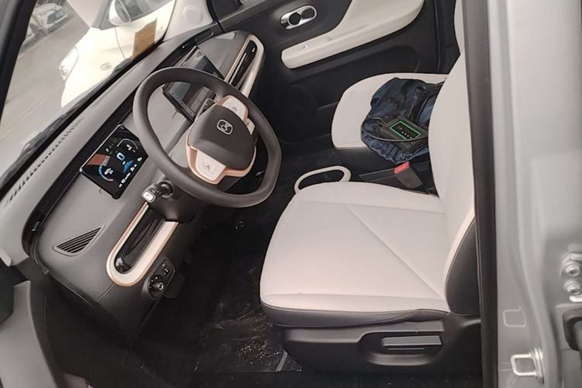 Used Chery QQ Domi 2025 Model 305km Comfort Edition Driver Seat