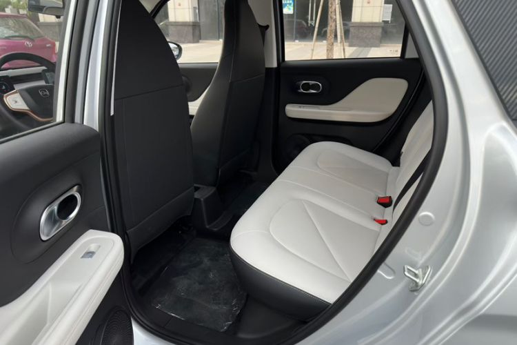 Used Chery QQ Domi 2025 Model 305km Comfort Edition Interior 3