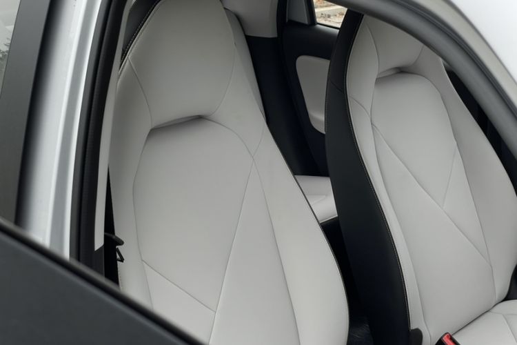 Used Chery QQ Domi 2025 Model 305km Comfort Edition Interior 4