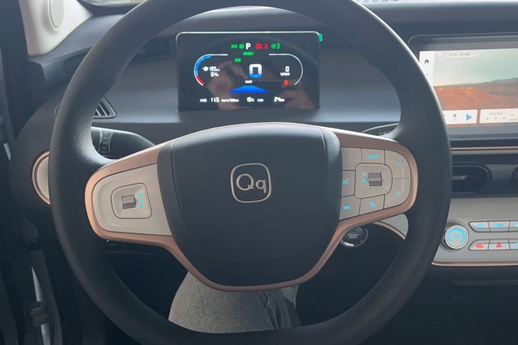 Used Chery QQ Domi 2025 Model 305km Comfort Edition Interior 4