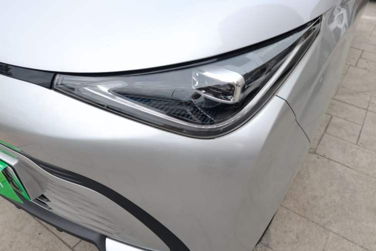 Used Chery QQ Domi 2025 Model 305km Comfort Edition Left Front Headlight