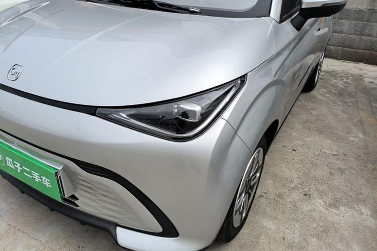 Used Chery QQ Domi 2025 Model 305km Comfort Edition Left Front Headlight