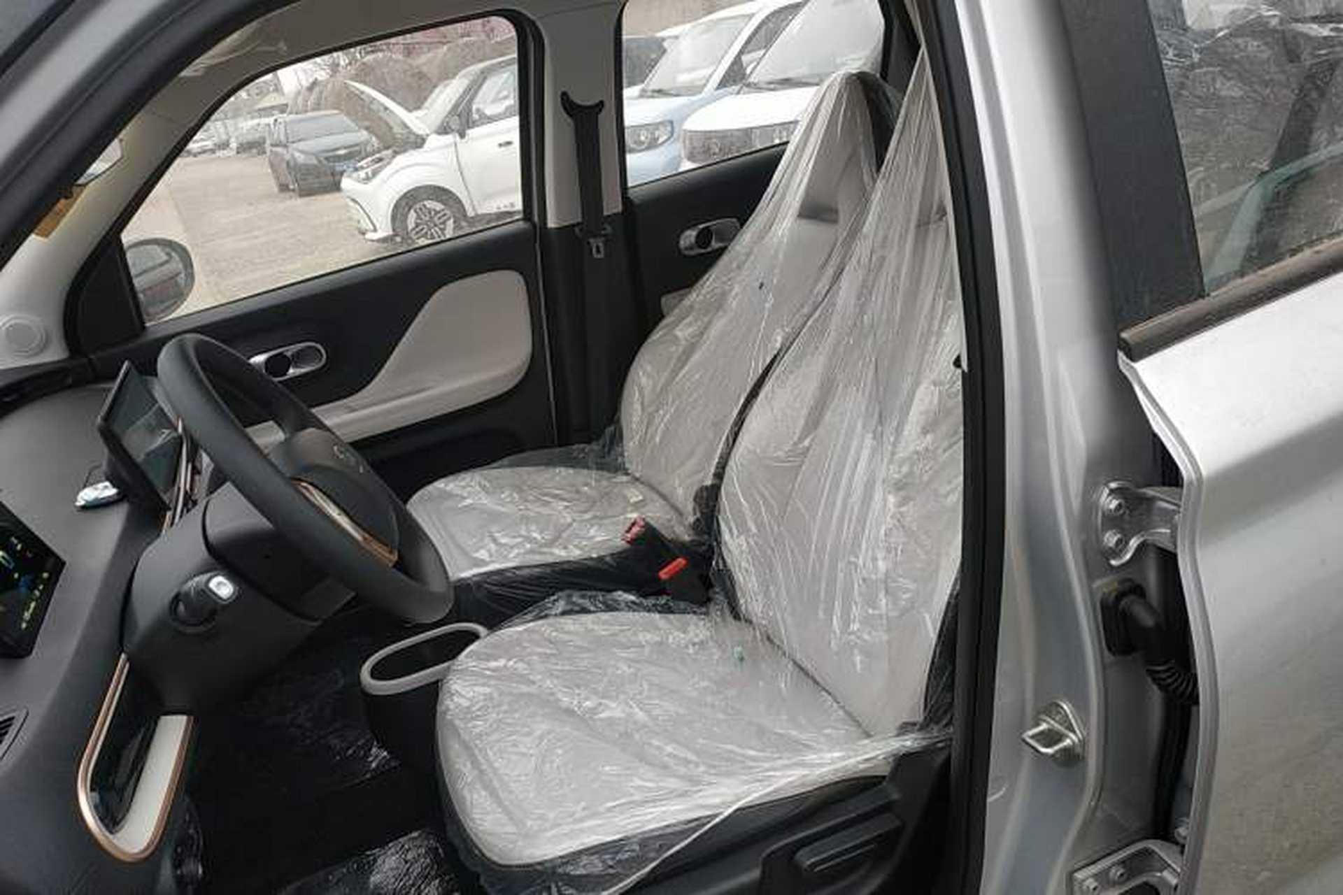 Used Chery QQ Domi 2025 Model 405km Comfort Edition Left Front Seat