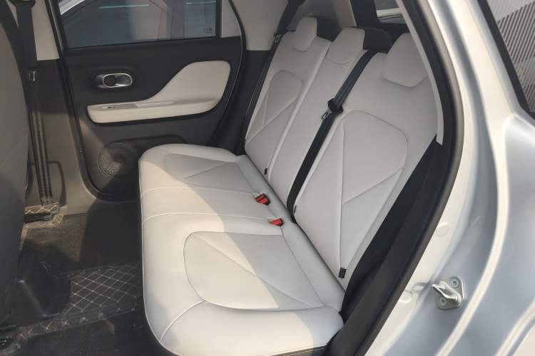 Used Chery QQ Domi 2025 Model 305km Comfort Edition Left Rear Seat