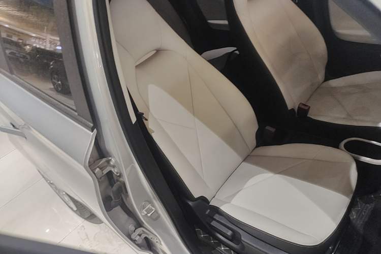 Used Chery QQ Domi 2025 Model 305km Comfort Edition Right Front Seat