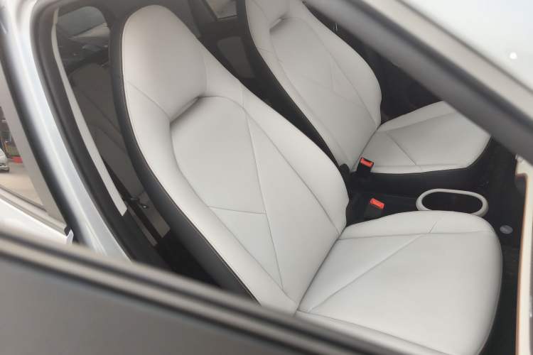 Used Chery QQ Domi 2025 Model 305km Comfort Edition Right Front Seat