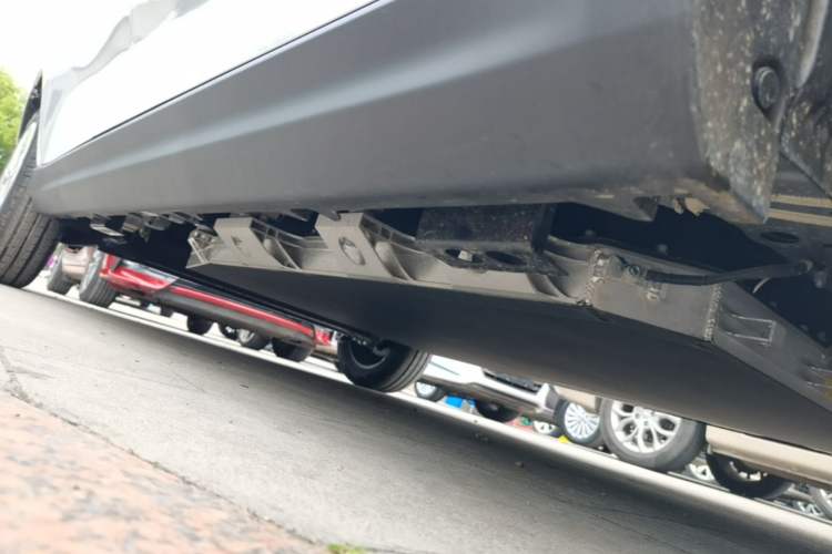 Used Chery QQ Domi 2025 Model 305km Comfort Edition Right Side Sill