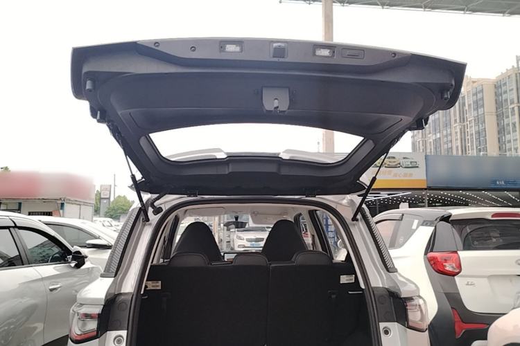 Used Chery QQ Domi 2025 Model 305km Comfort Edition Trunk