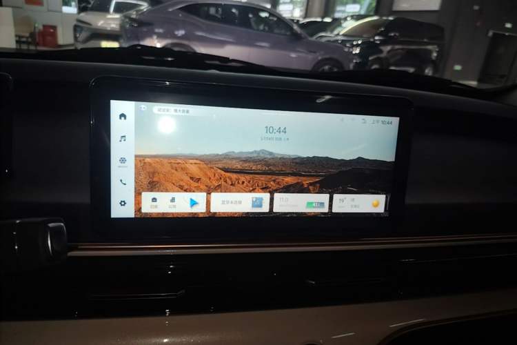 Used Chery QQ Domi 2025 Model 305km Comfort Edition Audio And AC Panel
