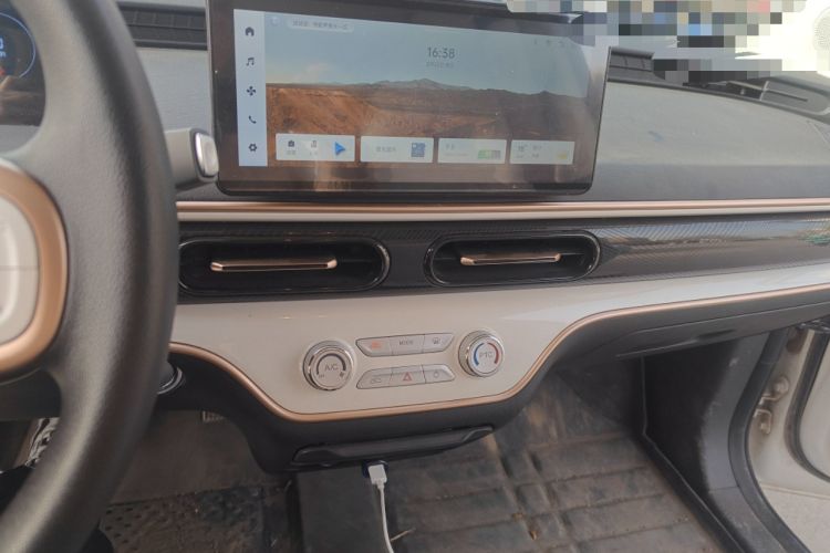 Used Chery QQ Domi 2025 Model 405km Comfort Edition Audio And AC Panel
