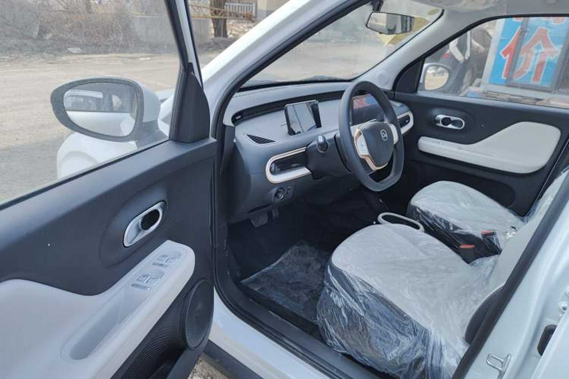 Used Chery QQ Domi 2025 Model 305km Comfort Edition Driver Seat