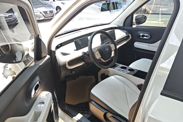 Used Chery QQ Domi 2025 Model 305km Comfort Edition Driver Seat