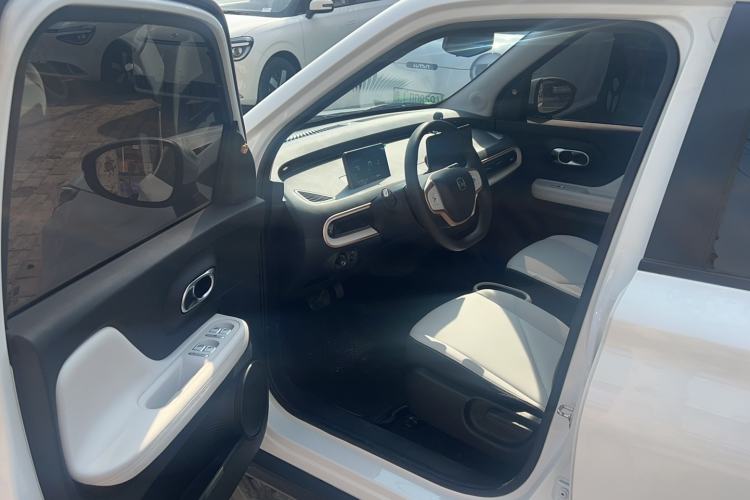 Used Chery QQ Domi 2025 Model 305km Comfort Edition Driver Seat