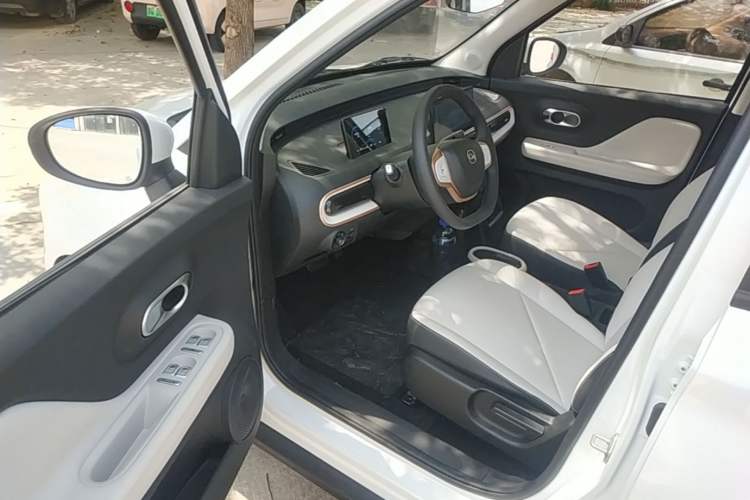 Used Chery QQ Domi 2025 Model 305km Comfort Edition Driver Seat