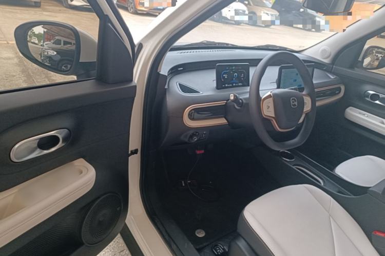 Used Chery QQ Domi 2025 Model 305km Comfort Edition Driver Seat