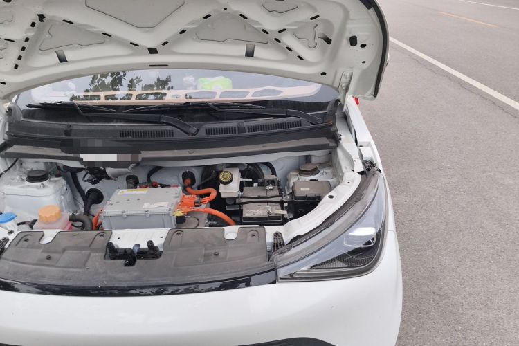 Used Chery QQ Domi 2025 Model 305km Comfort Edition Engine Bay Left
