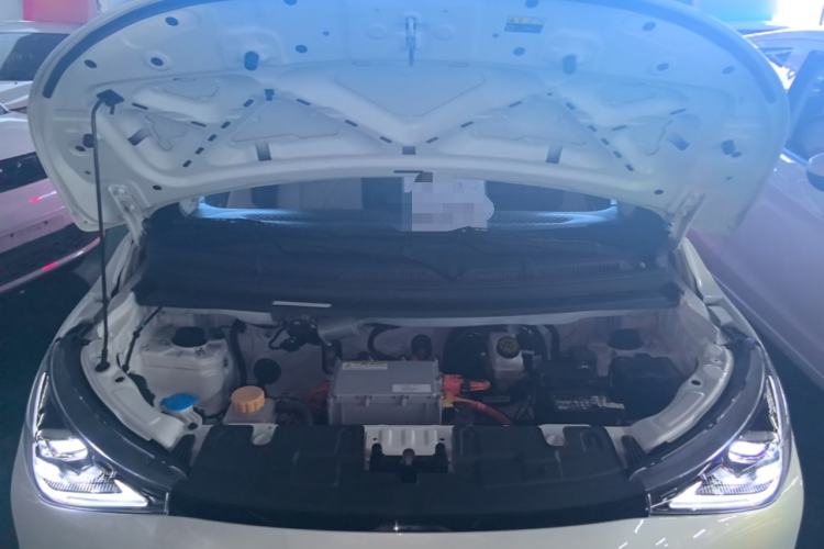 Used Chery QQ Domi 2025 Model 305km Comfort Edition Engine Bay