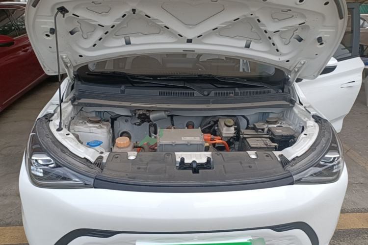 Used Chery QQ Domi 2025 Model 305km Comfort Edition Engine Bay