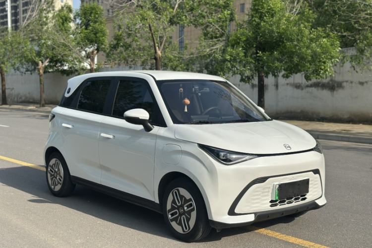 Used Chery QQ Domi 2025 Model 305km Comfort Edition Exterior 1