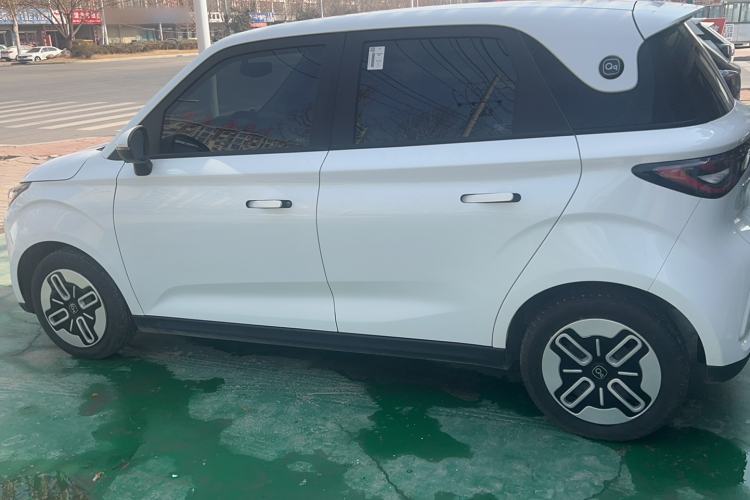 Used Chery QQ Domi 2025 Model 305km Comfort Edition Exterior 5