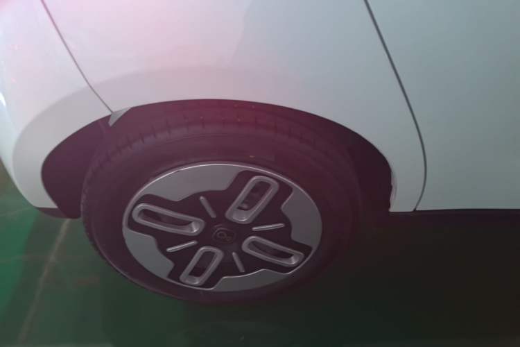 Used Chery QQ Domi 2025 Model 305km Comfort Edition Exterior 5