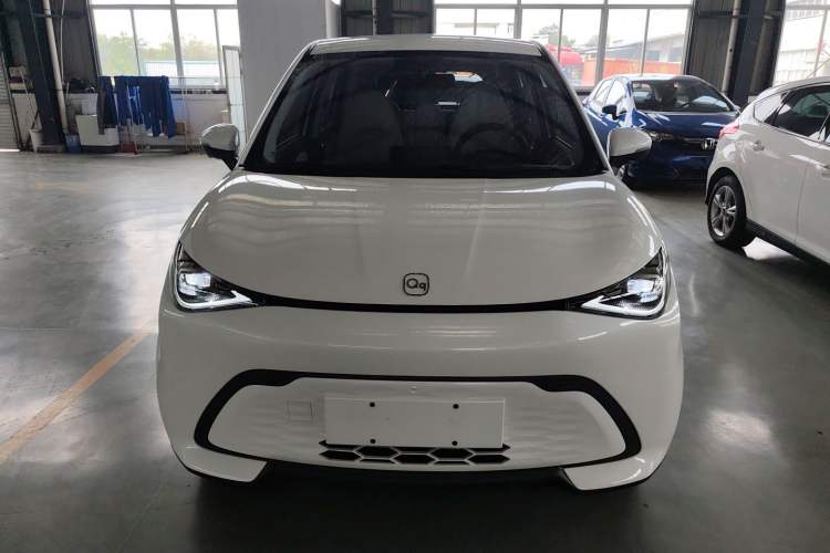 Used Chery QQ Domi 2025 Model 305km Comfort Edition Front