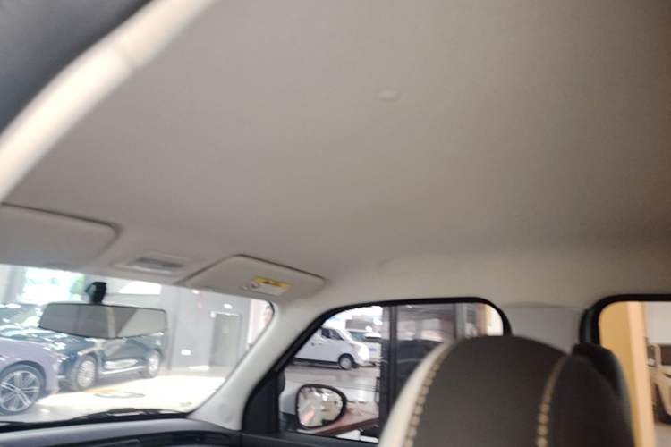 Used Chery QQ Domi 2025 Model 305km Comfort Edition Headliner