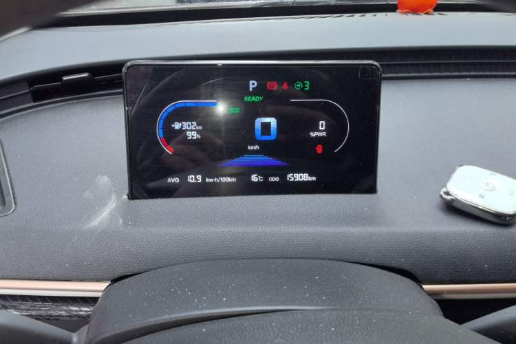 Used Chery QQ Domi 2025 Model 305km Comfort Edition Instrument Cluster