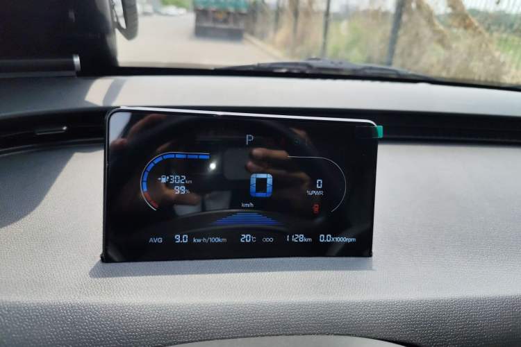 Used Chery QQ Domi 2025 Model 305km Comfort Edition Instrument Cluster