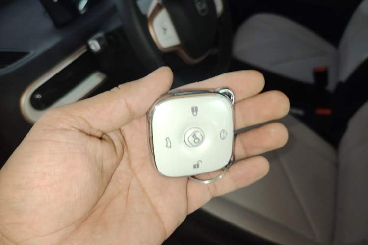 Used Chery QQ Domi 2025 Model 305km Comfort Edition Interior 1