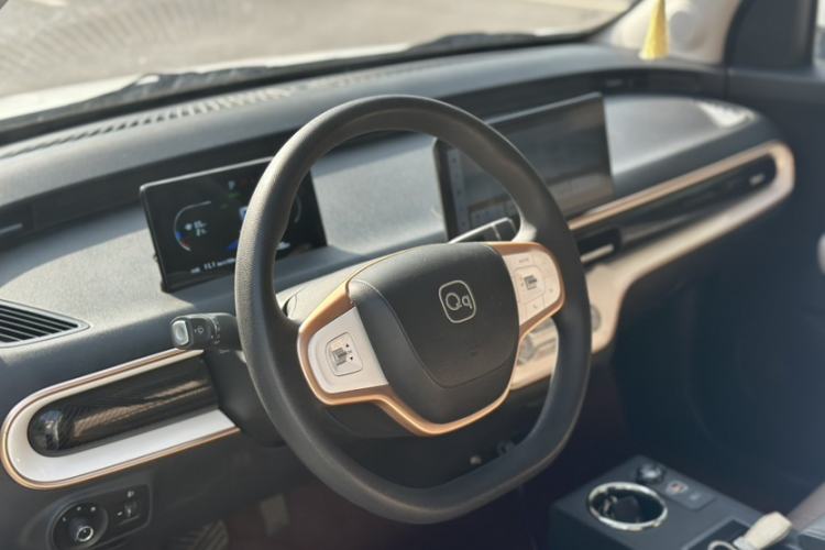 Used Chery QQ Domi 2025 Model 305km Comfort Edition Interior 3