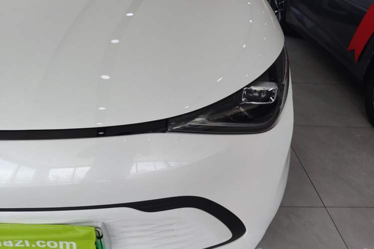 Used Chery QQ Domi 2025 Model 305km Comfort Edition Left Front Headlight
