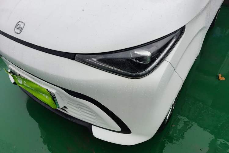 Used Chery QQ Domi 2025 Model 305km Comfort Edition Left Front Headlight