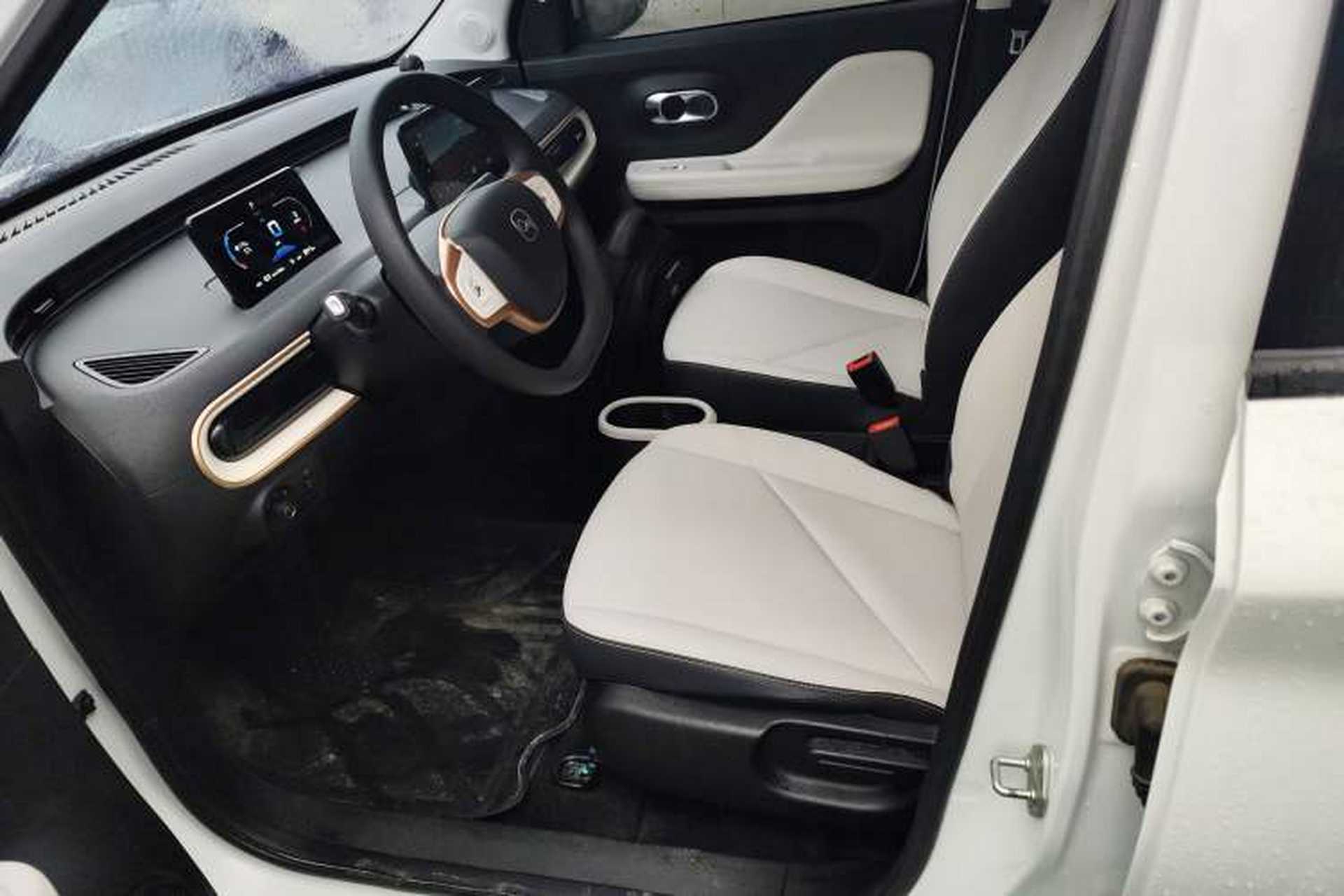 Used Chery QQ Domi 2025 Model 305km Comfort Edition Left Front Seat