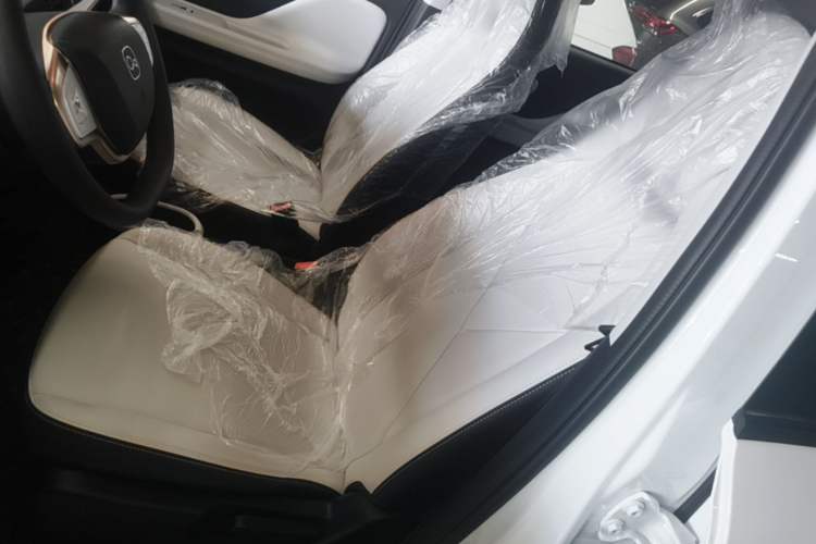 Used Chery QQ Domi 2025 Model 405km Comfort Edition Left Front Seat