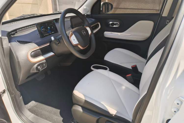 Used Chery QQ Domi 2025 Model 305km Comfort Edition Left Front Seat
