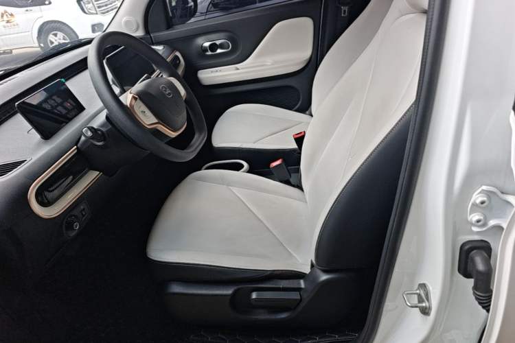 Used Chery QQ Domi 2025 Model 305km Comfort Edition Left Front Seat