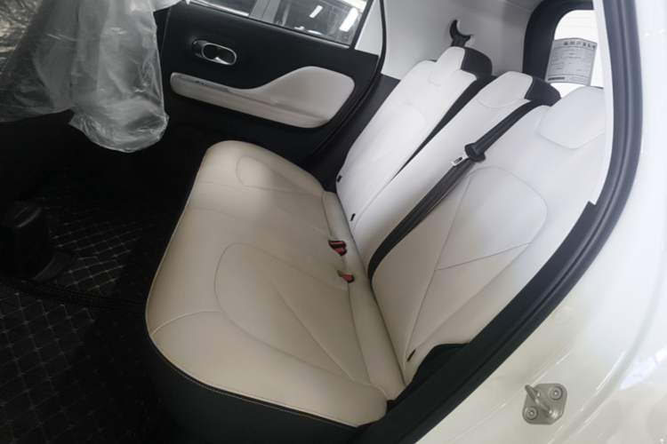 Used Chery QQ Domi 2025 Model 405km Comfort Edition Left Rear Seat