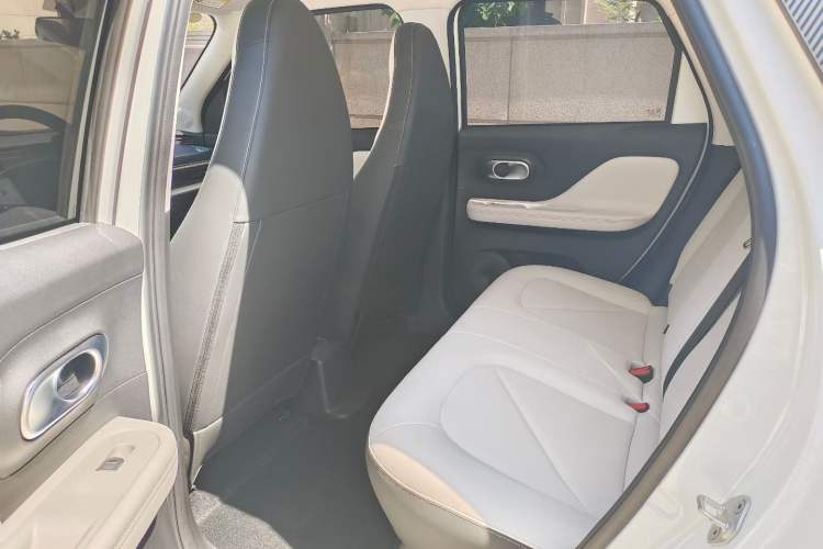 Used Chery QQ Domi 2025 Model 305km Comfort Edition Left Rear Seat
